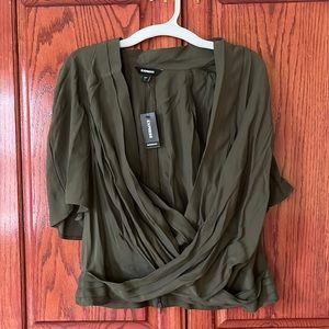 NWT Express wrap crop top camp green